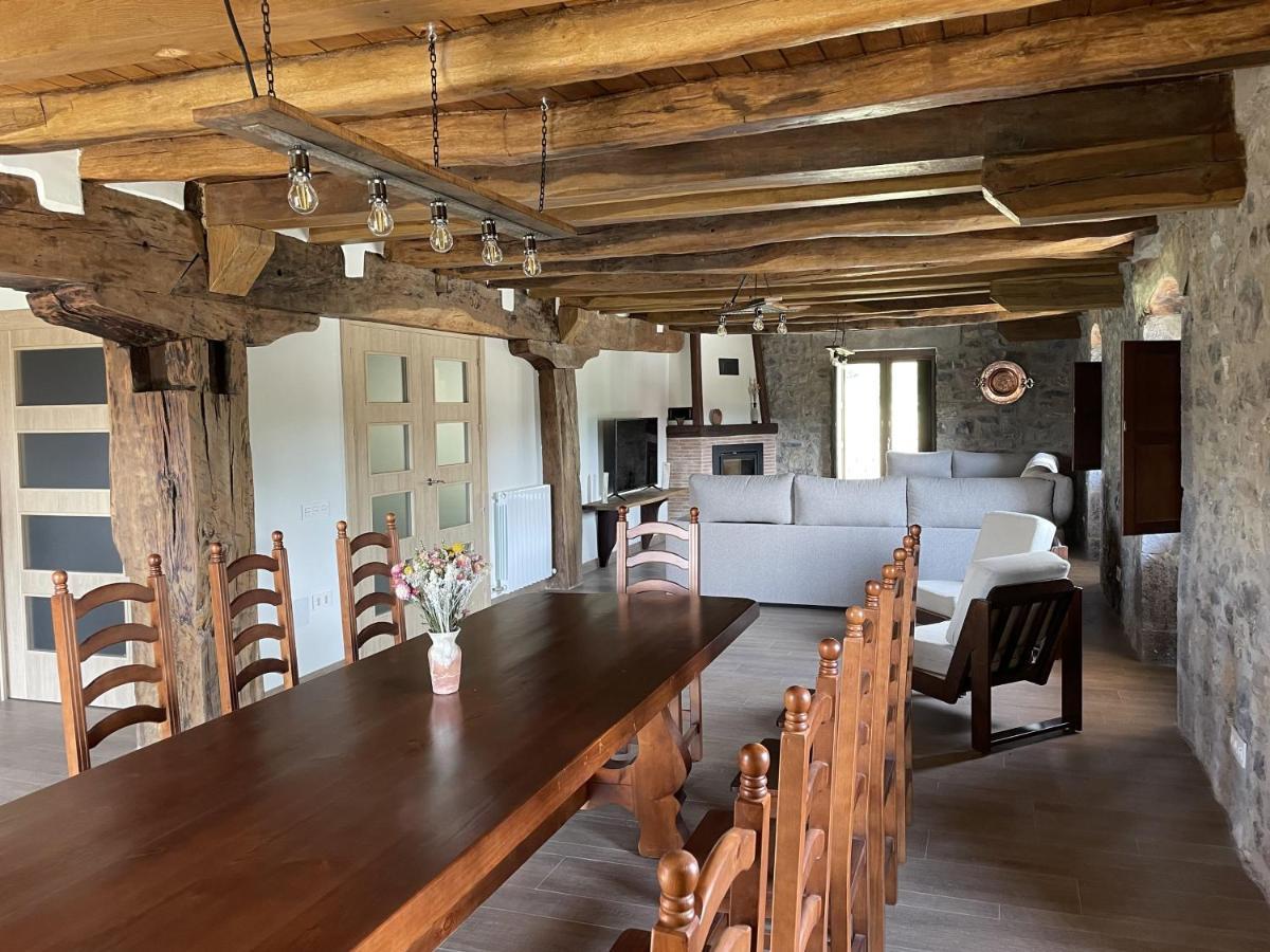 Casa Rural Juangoxenea Ihaben Bagian luar foto