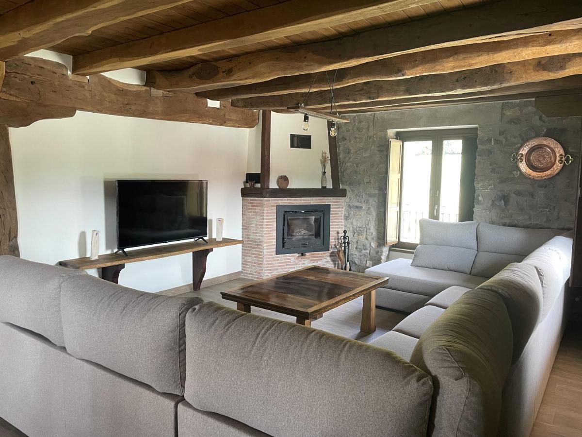 Casa Rural Juangoxenea Ihaben Bagian luar foto